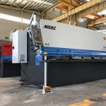 Hydraulic machining machine 12mm steel plate cutting machine 2500mm